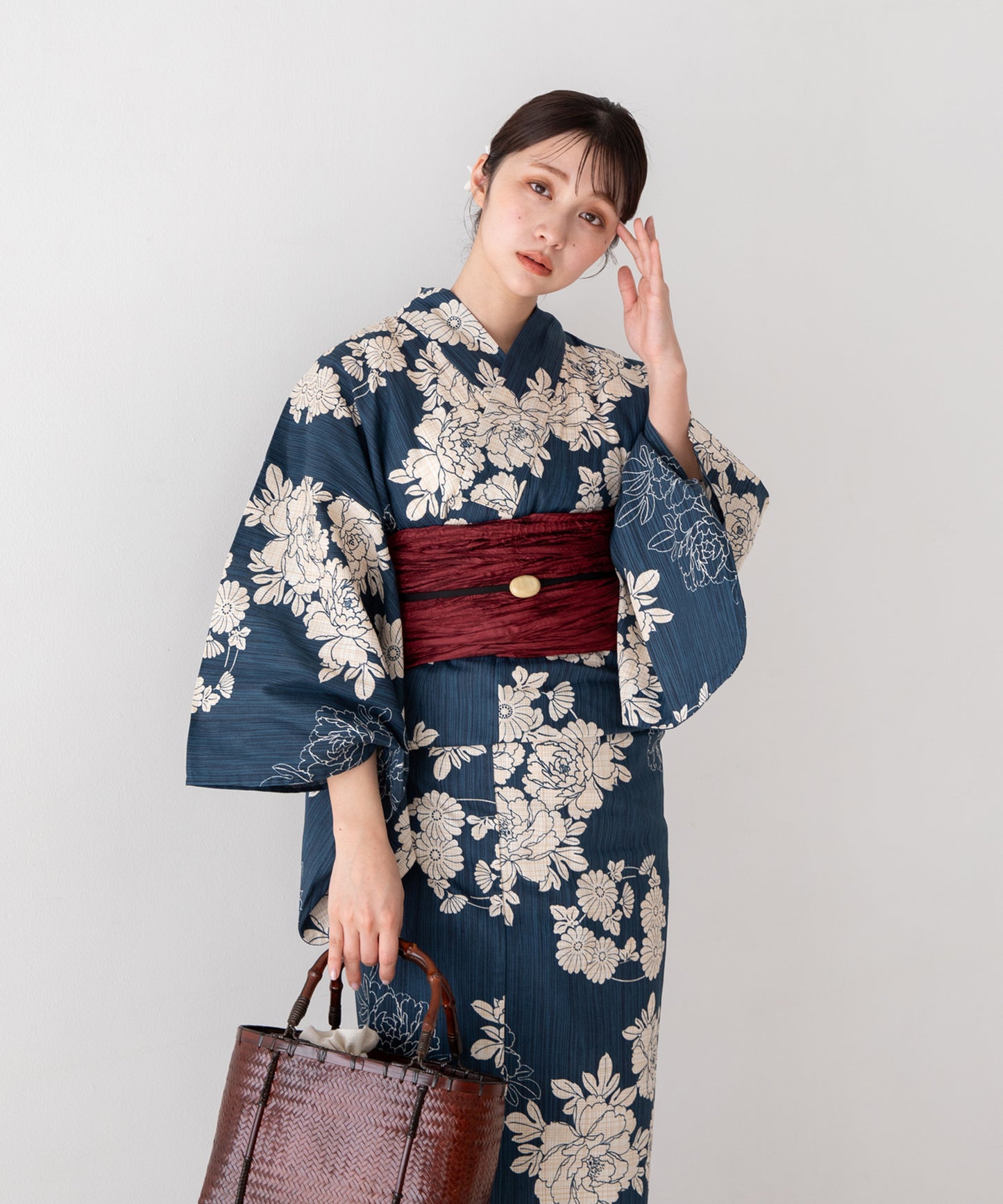 宵紺の花涼み こだわり浴衣5点セット (浴衣/帯/下駄/腰紐/着付け冊子)