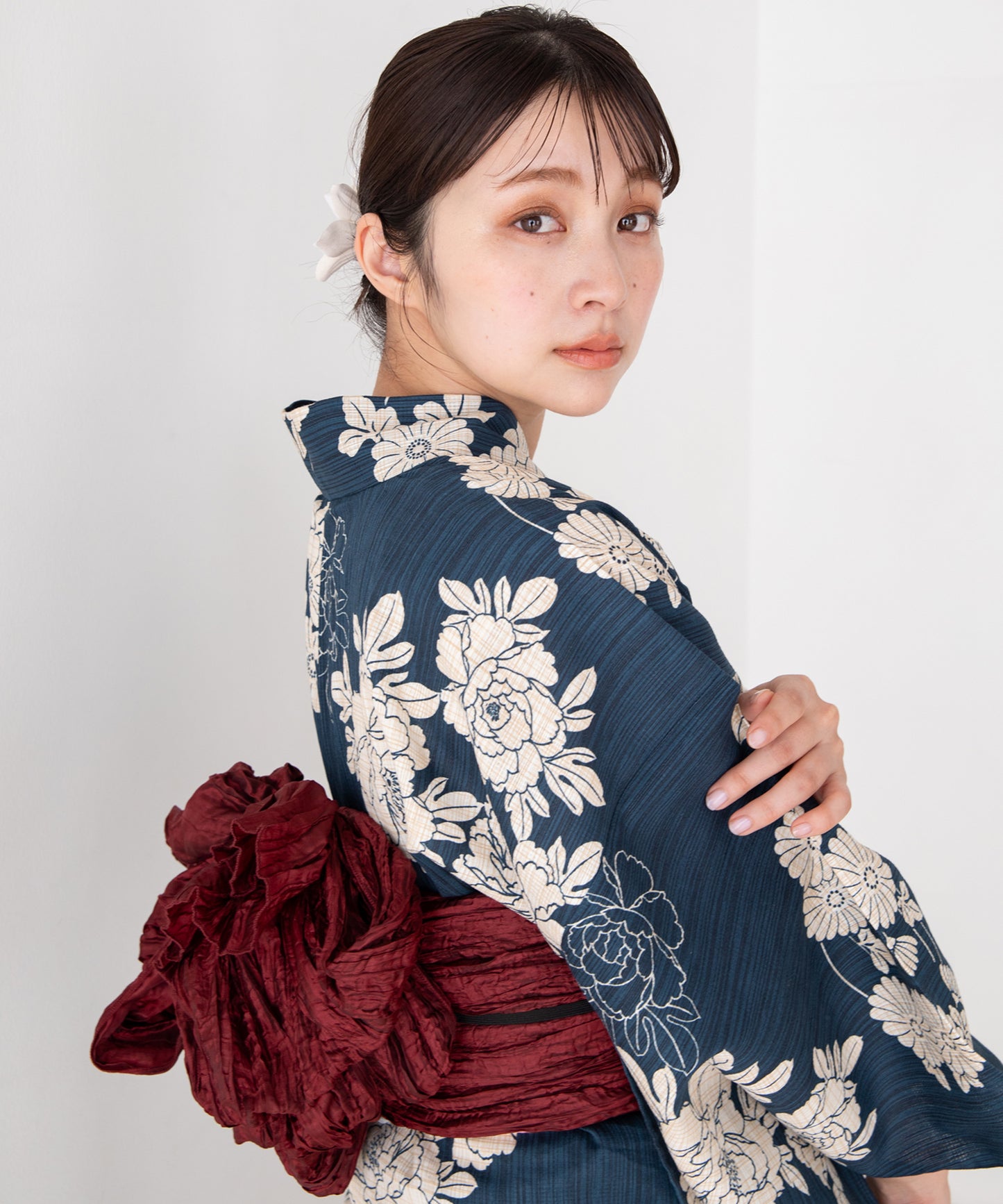 宵紺の花涼み こだわり浴衣5点セット (浴衣/帯/下駄/腰紐/着付け冊子)