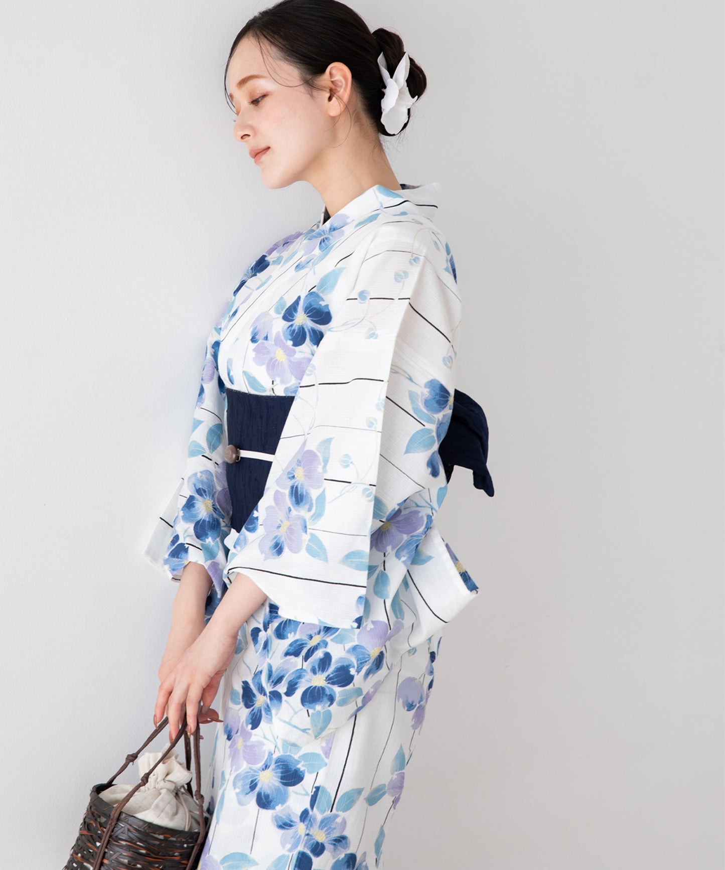 夏華の藍霞 こだわり浴衣5点セット (浴衣/帯/下駄/腰紐/着付け冊子)