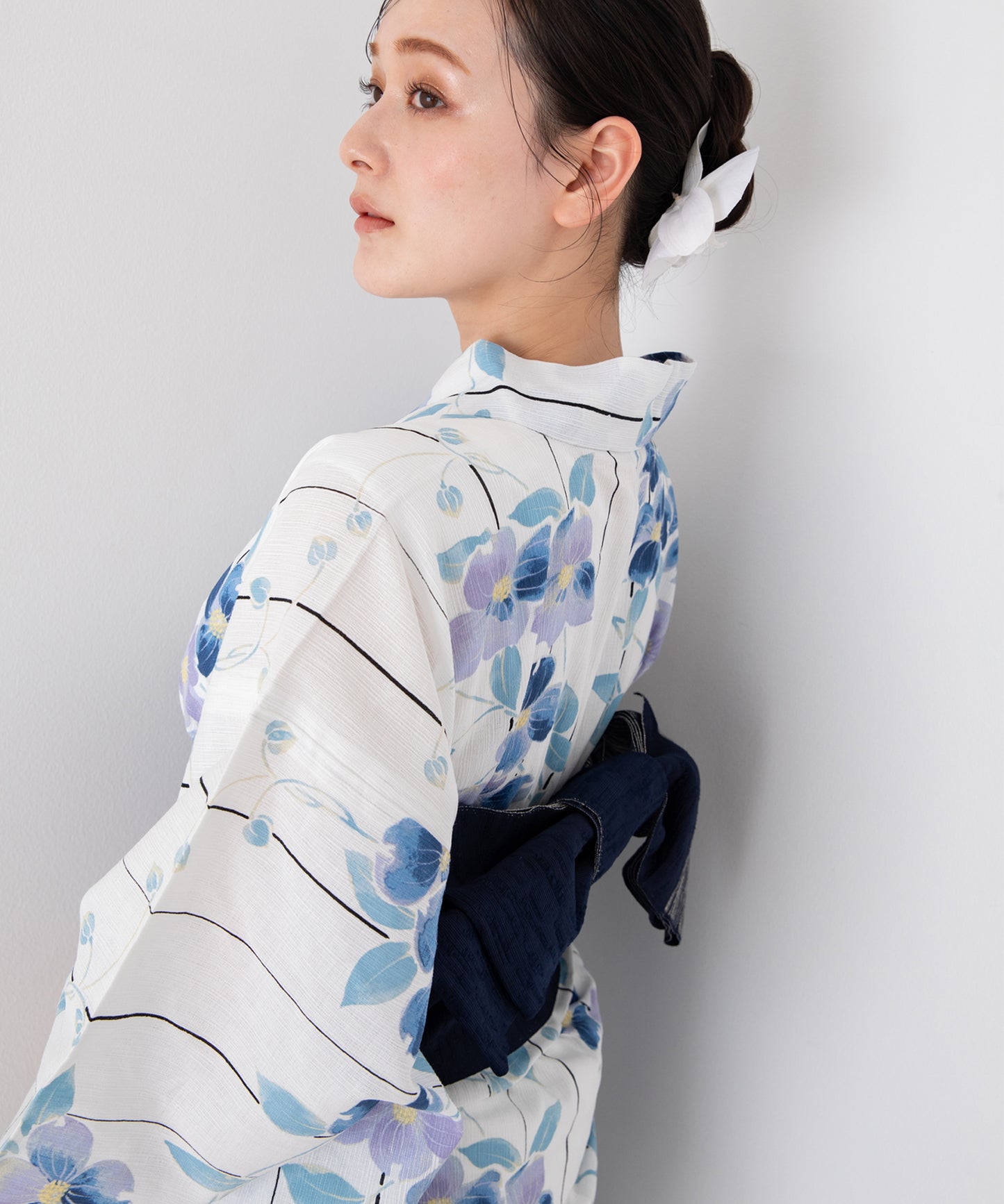 夏華の藍霞 こだわり浴衣5点セット (浴衣/帯/下駄/腰紐/着付け冊子)