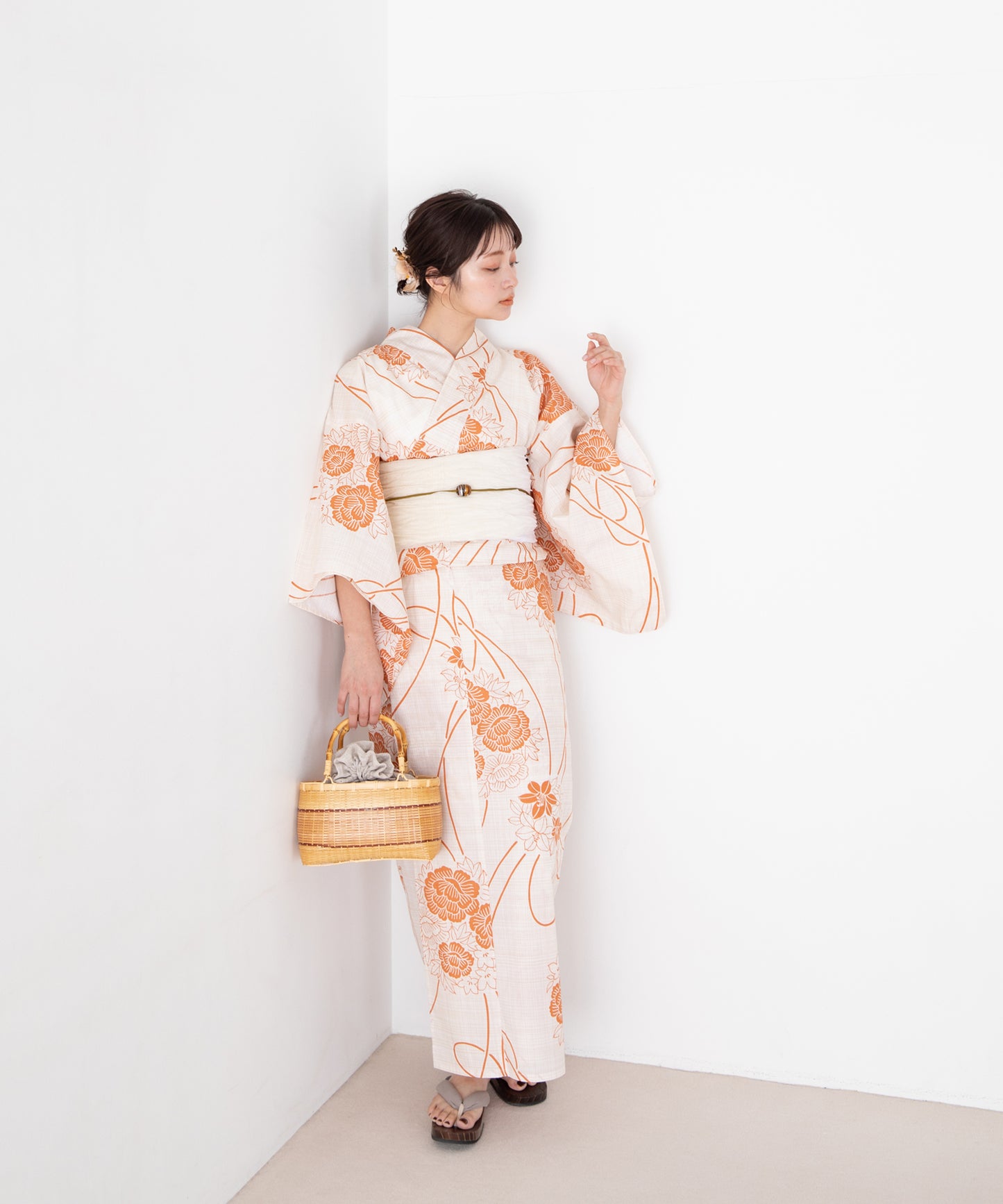 淡橙の花あそび こだわり 浴衣 5点セット (浴衣/帯/下駄/腰紐/着付け冊子)