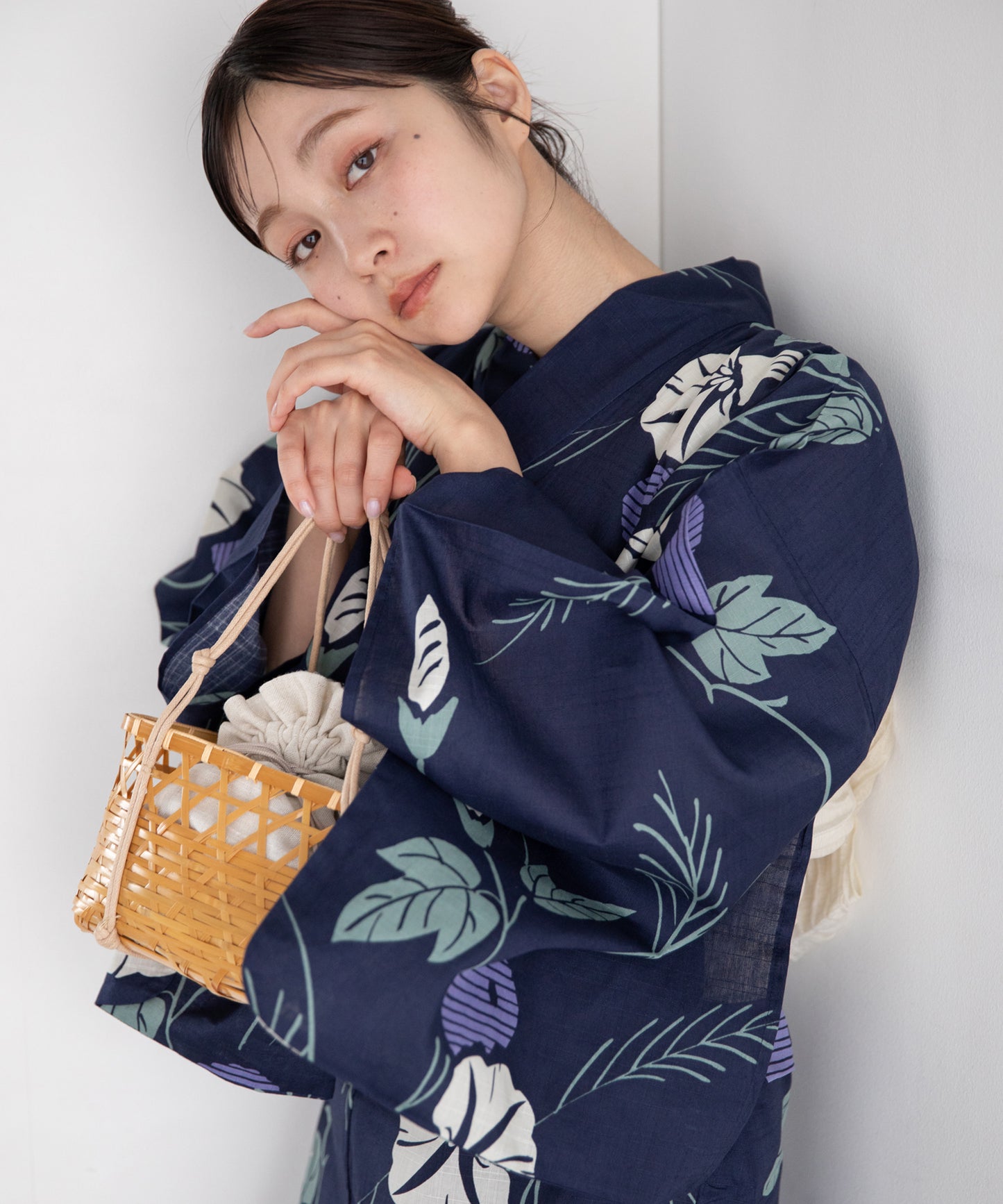 宵の朝顔 こだわり浴衣5点セット (浴衣/帯/下駄/腰紐/着付け冊子)