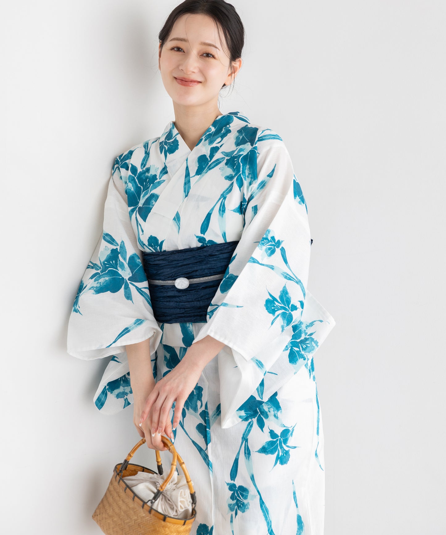 水彩のあやめ こだわり浴衣5点セット (浴衣/帯/下駄/腰紐/着付け冊子) 麻混 綿麻 楊柳生地