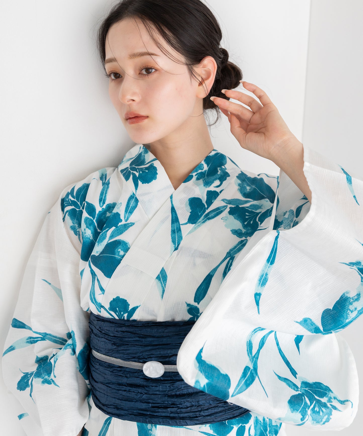 水彩のあやめ こだわり浴衣5点セット (浴衣/帯/下駄/腰紐/着付け冊子) 麻混 綿麻 楊柳生地