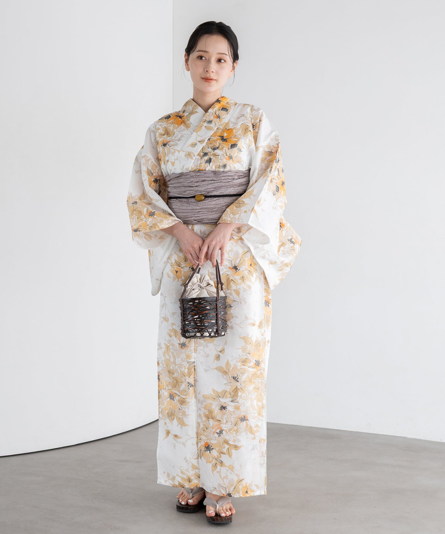 淡花の重ね こだわり浴衣5点セット (浴衣/帯/下駄/腰紐/着付け冊子) 麻混 綿麻 楊柳生地