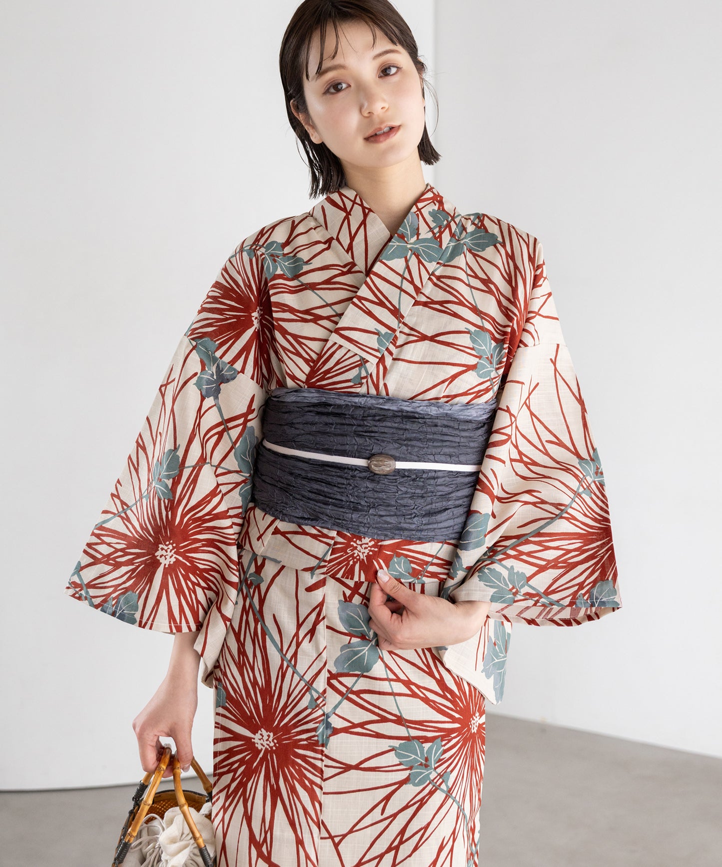 紅菊の余韻 こだわり浴衣5点セット (浴衣/帯/下駄/腰紐/着付け冊子) 変わり織生地