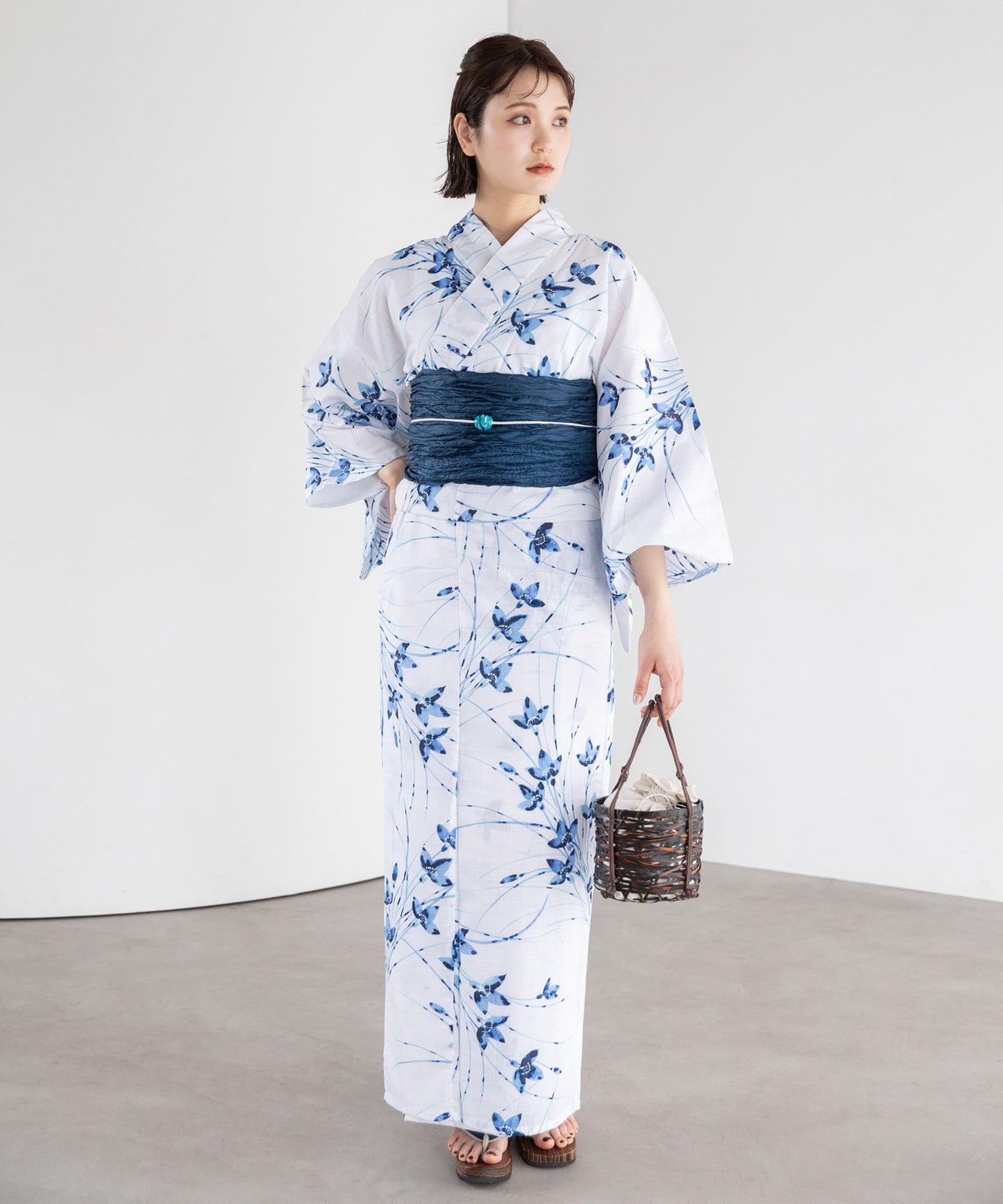 朝露の涼花 こだわり浴衣5点セット (浴衣/帯/下駄/腰紐/着付け冊子) 変わり織生地