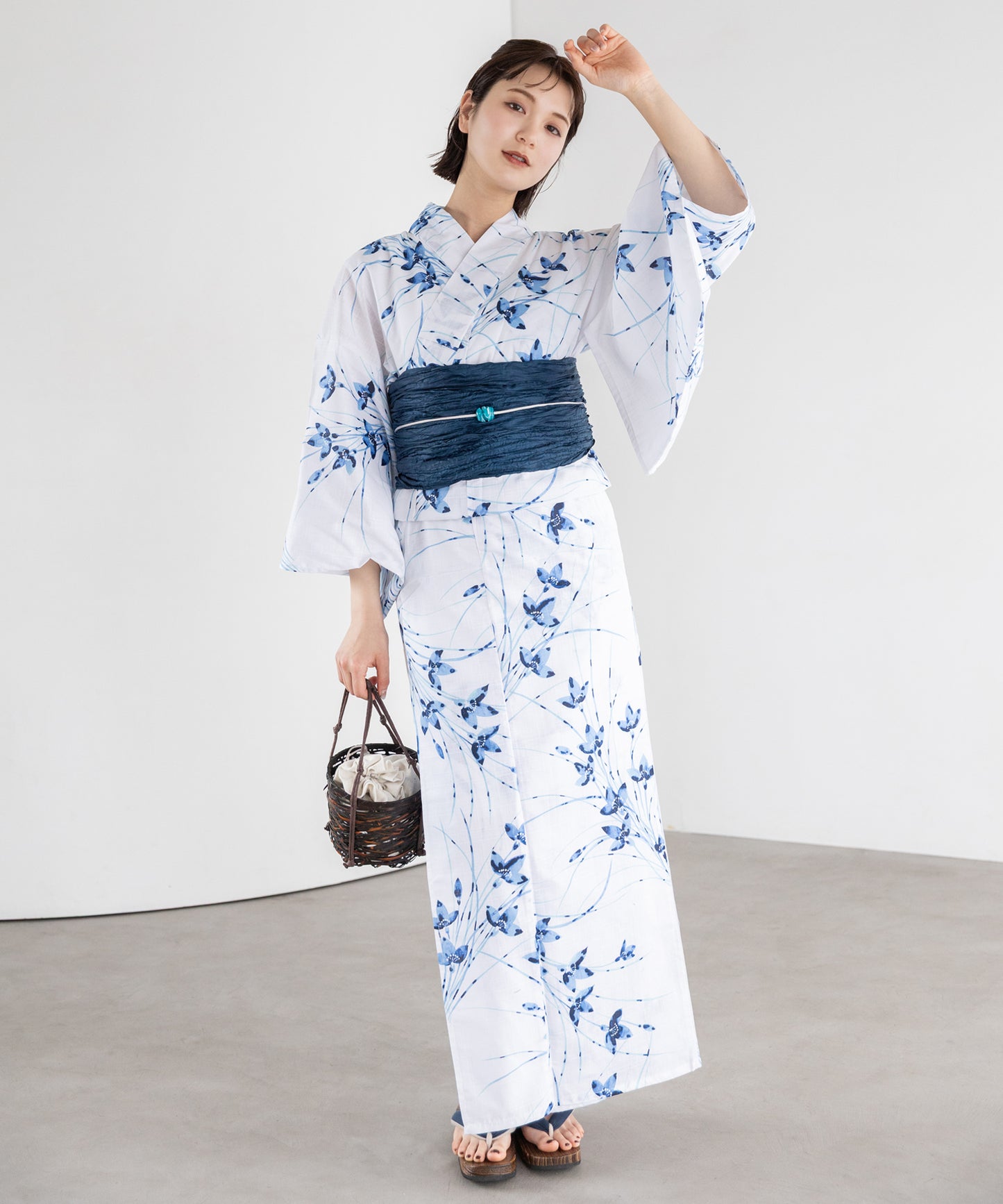 朝露の涼花 こだわり浴衣5点セット (浴衣/帯/下駄/腰紐/着付け冊子) 変わり織生地