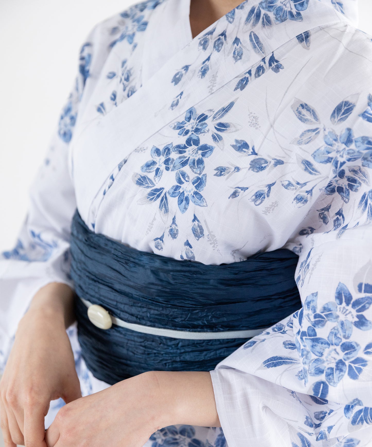 青花のしずく こだわり浴衣5点セット (浴衣/帯/下駄/腰紐/着付け冊子) 変わり織生地