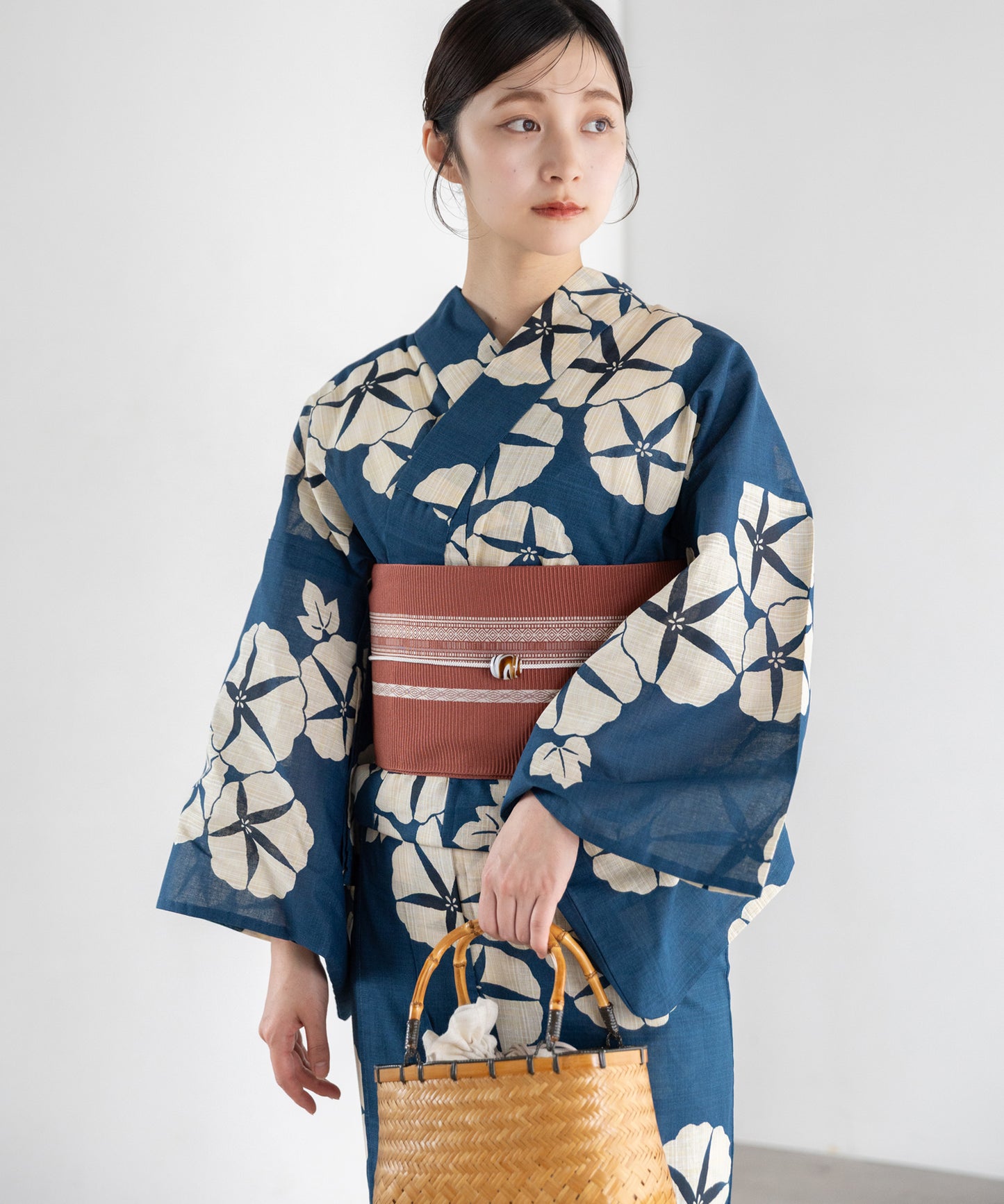 古典朝顔 こだわり浴衣5点セット (浴衣/帯/下駄/腰紐/着付け冊子) 麻混 綿麻