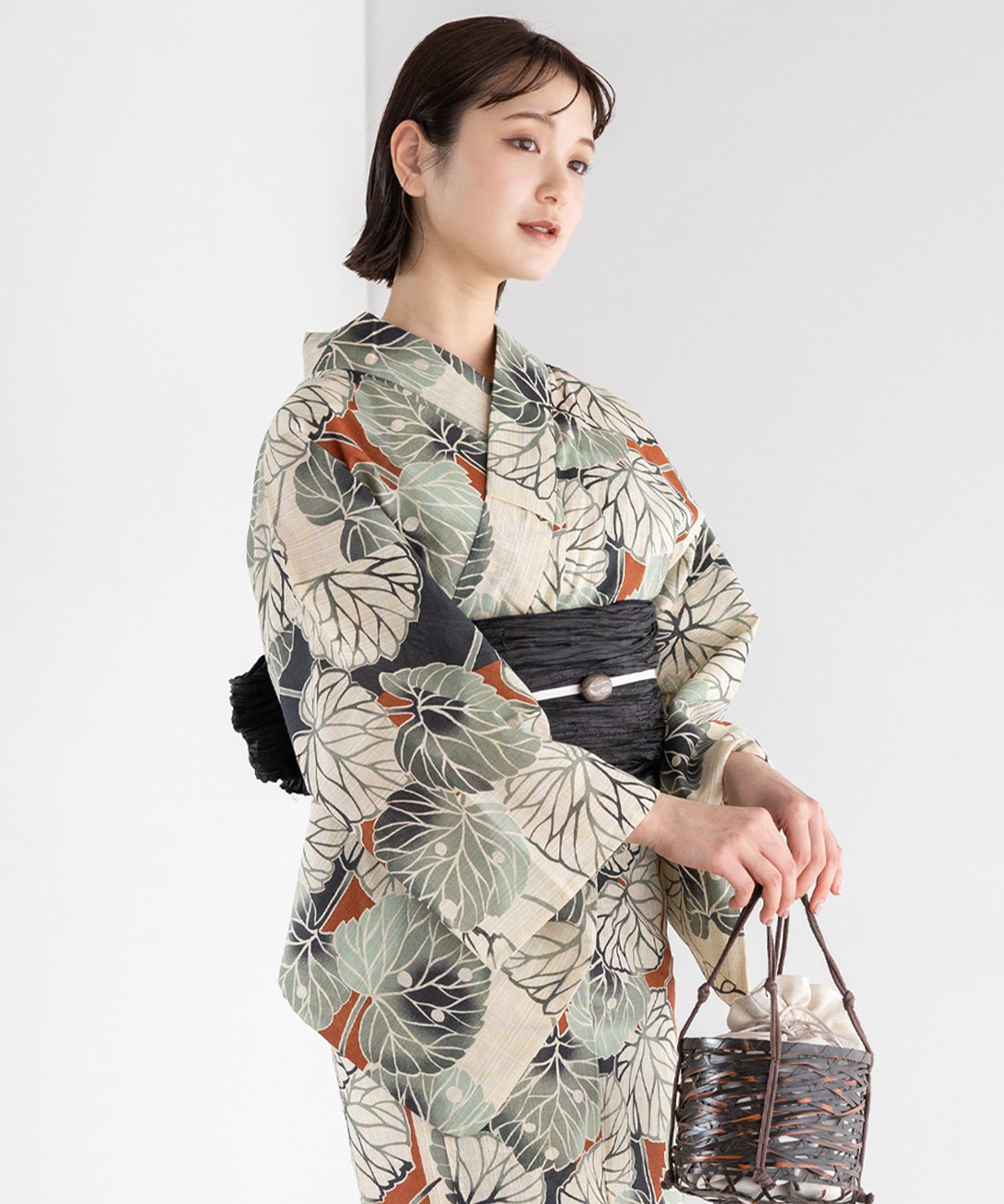弁柄に夏の葉 こだわり浴衣5点セット (浴衣/帯/下駄/腰紐/着付け冊子) 麻混 綿麻