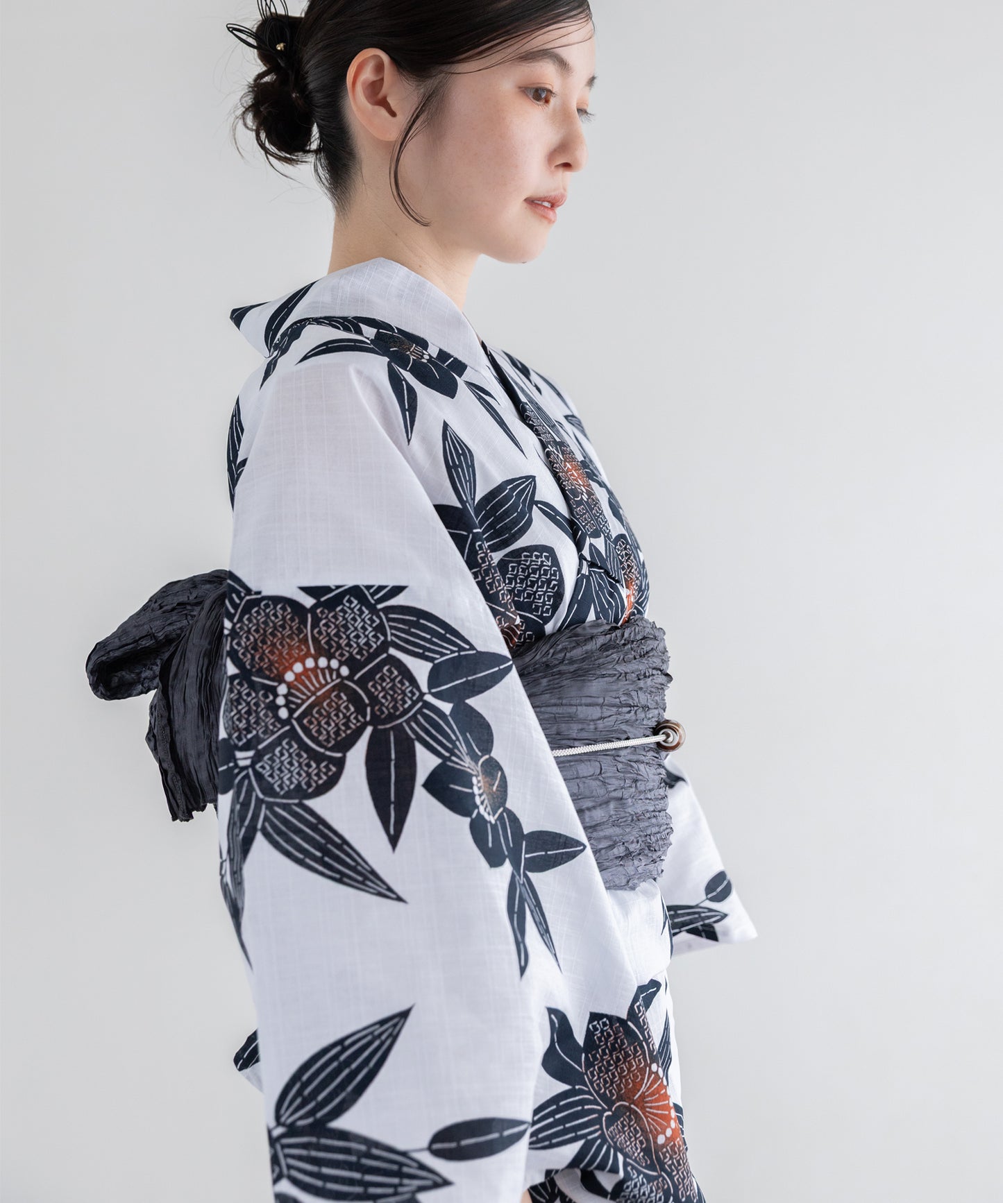 宵の花調べ こだわり浴衣5点セット (浴衣/帯/下駄/腰紐/着付け冊子) 変わり織生地