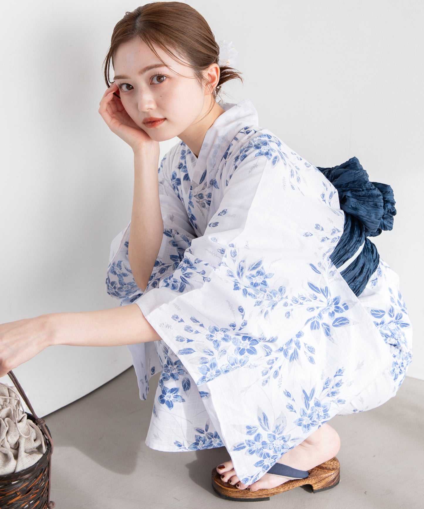 青花のしずく こだわりセパレート浴衣５点セット (セパレート上・下/帯/下駄/着付け冊子)