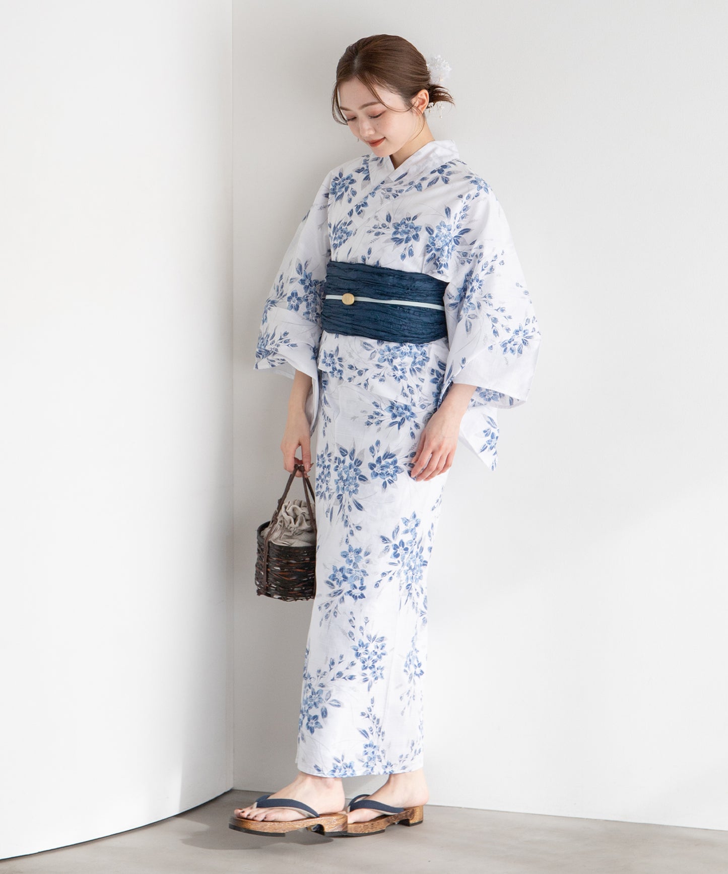 青花のしずく こだわりセパレート浴衣５点セット (セパレート上・下/帯/下駄/着付け冊子)