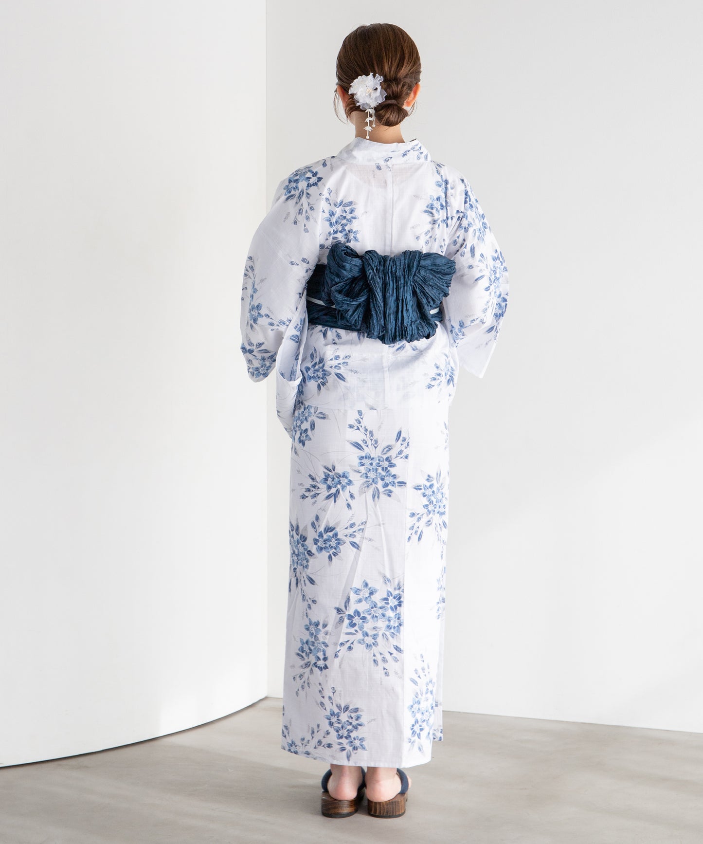 青花のしずく こだわりセパレート浴衣５点セット (セパレート上・下/帯/下駄/着付け冊子)