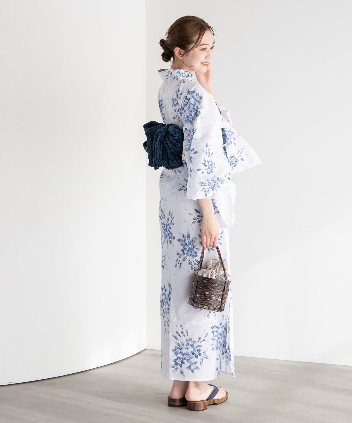 青花のしずく こだわりセパレート浴衣５点セット (セパレート上・下/帯/下駄/着付け冊子)