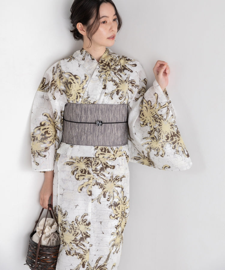 淡黄色の菊散らし こだわり浴衣5点セット (浴衣/帯/下駄/腰紐/着付け冊子)