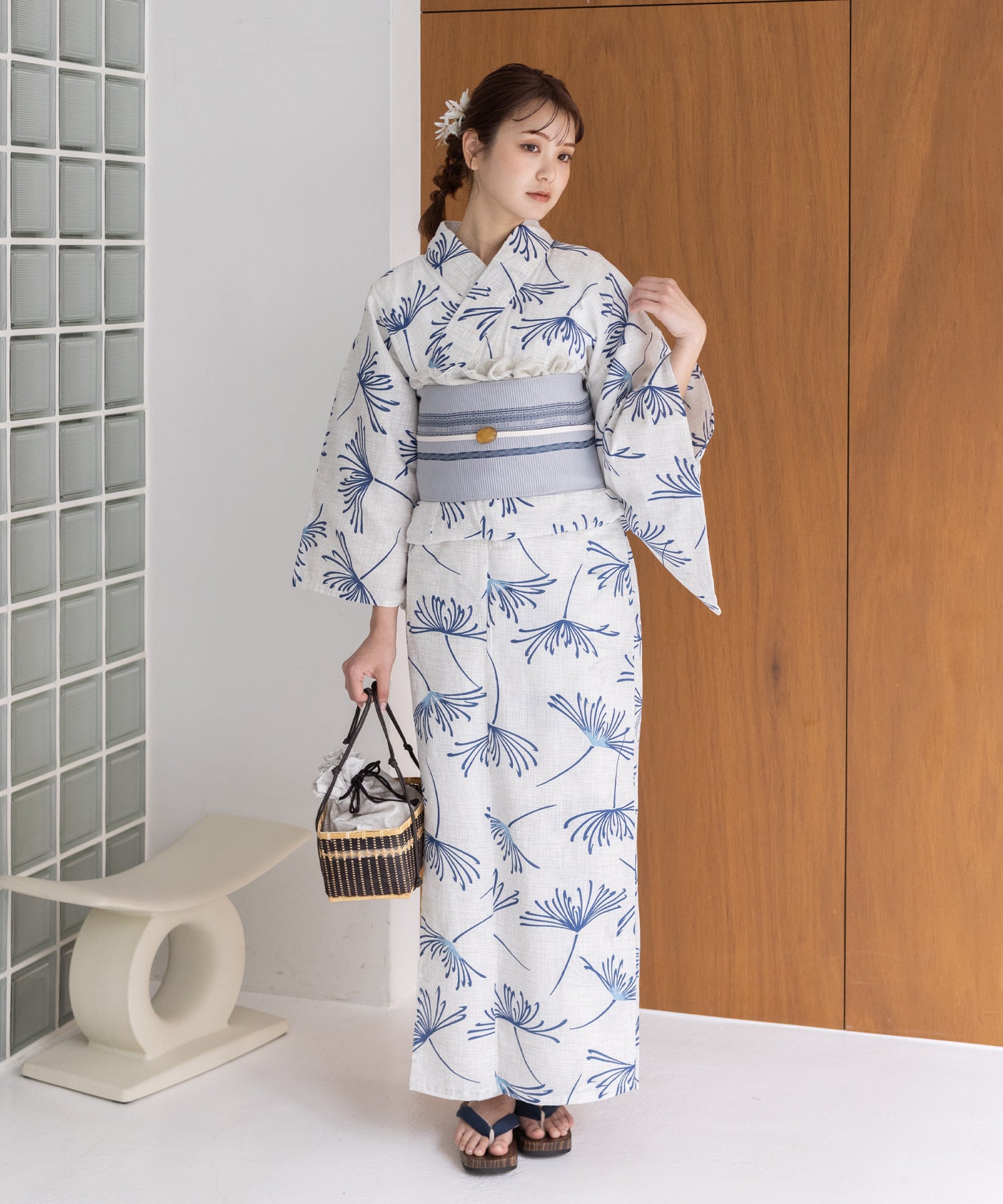 こだわり浴衣 5点セット (浴衣/帯/下駄/腰紐/着付け冊子) 浴衣 レディース 浴衣 セット 麻混 綿麻 ホワイト系 ブルー