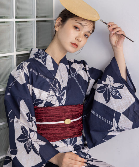 こだわり浴衣5点セット (浴衣/帯/下駄/腰紐/着付け冊子) 変わり織生地 ネイビー 紺 百合 ゆり