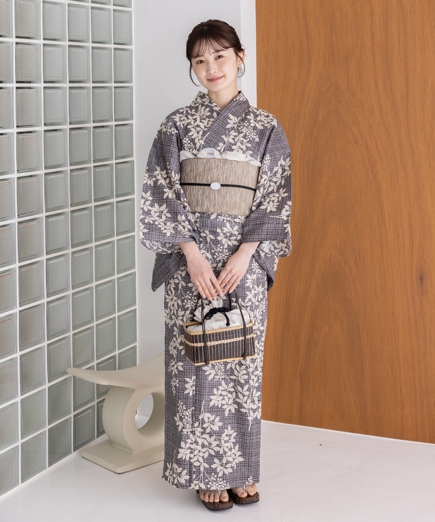 こだわり浴衣5点セット(浴衣/帯/下駄/腰紐/着付け冊子) 変わり織生地 ブラック 黒