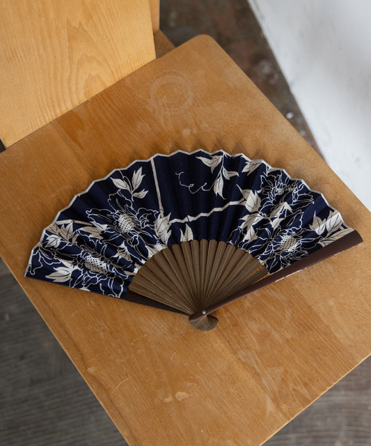 三勝ゆかた地の布扇子 - 竹垣にひまわり -