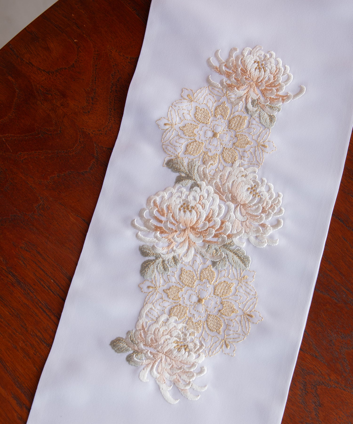 半衿 -華紋乱菊-