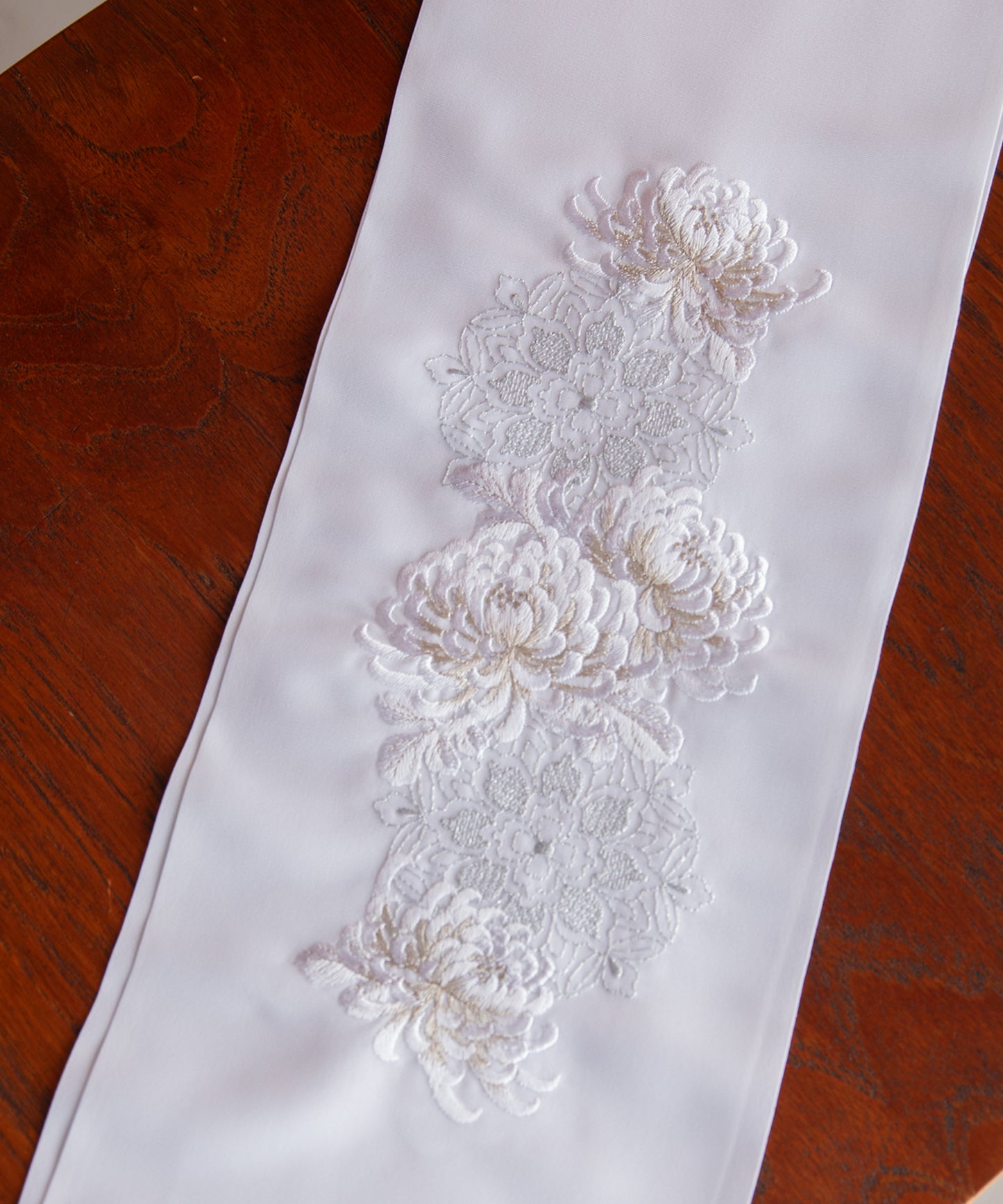 半衿 -華紋乱菊-