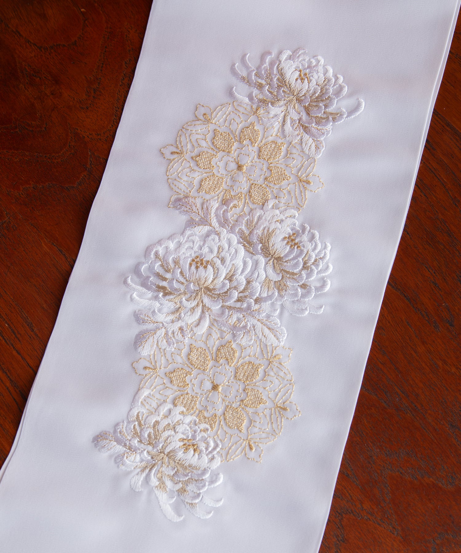 半衿 -華紋乱菊-