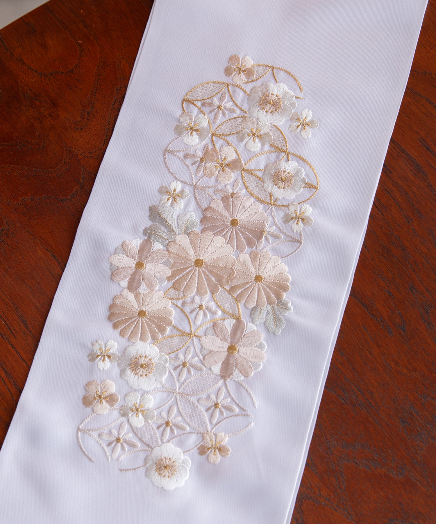 半衿 -七宝に菊-