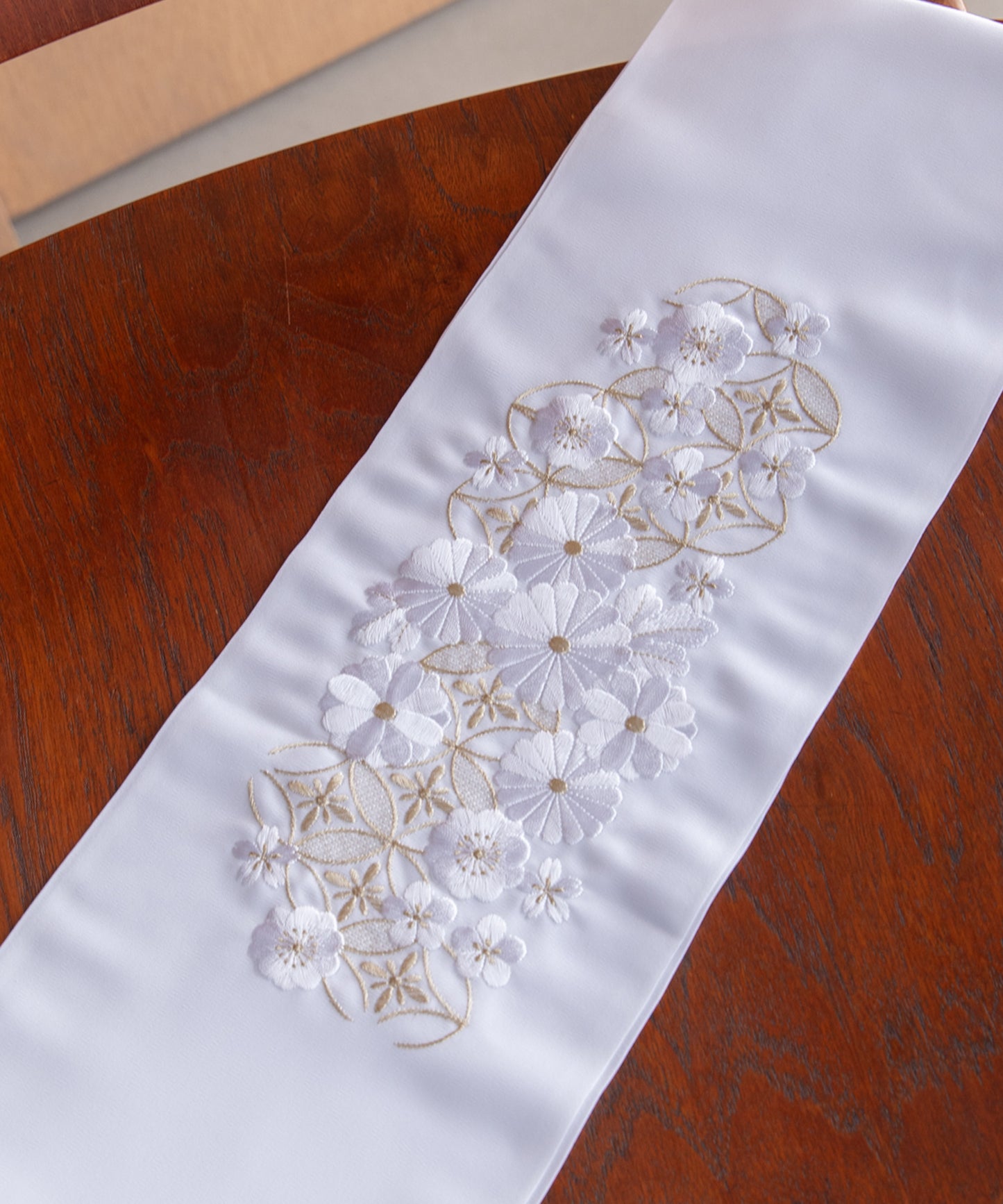 半衿 -七宝に菊-