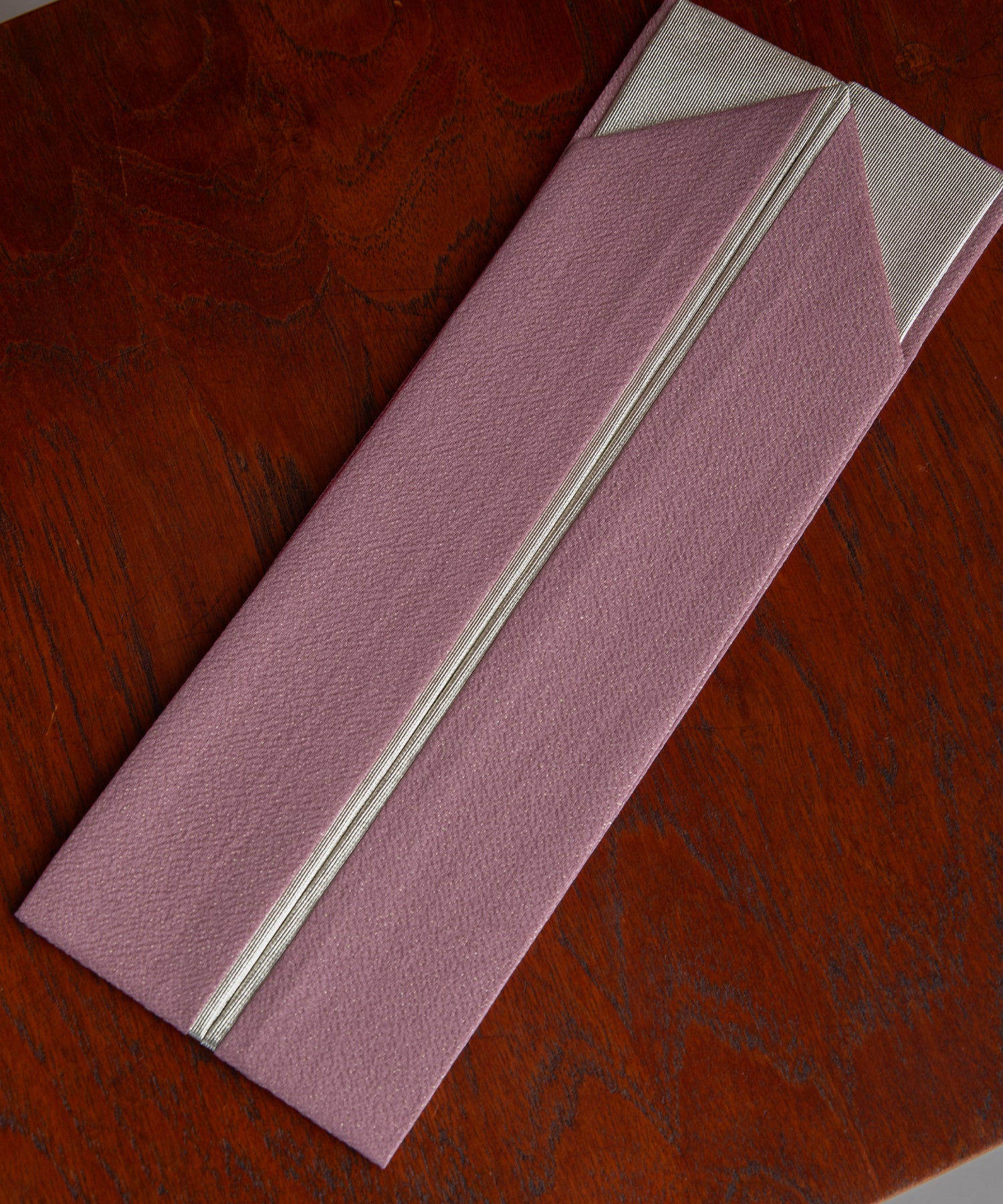 重ね衿ラメ入り