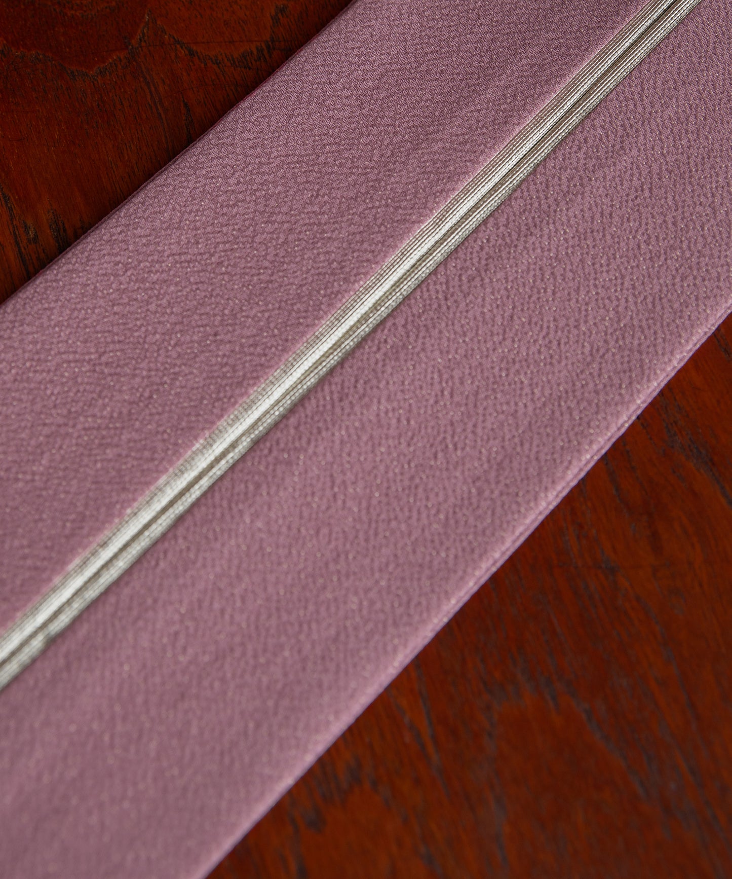 重ね衿ラメ入り