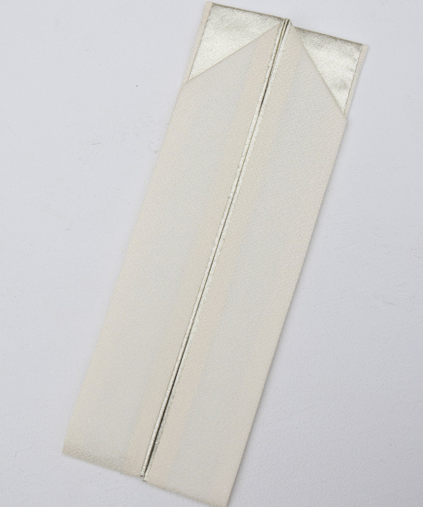 重ね衿ラメ入り