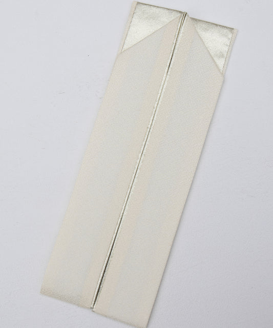 重ね衿ラメ入り