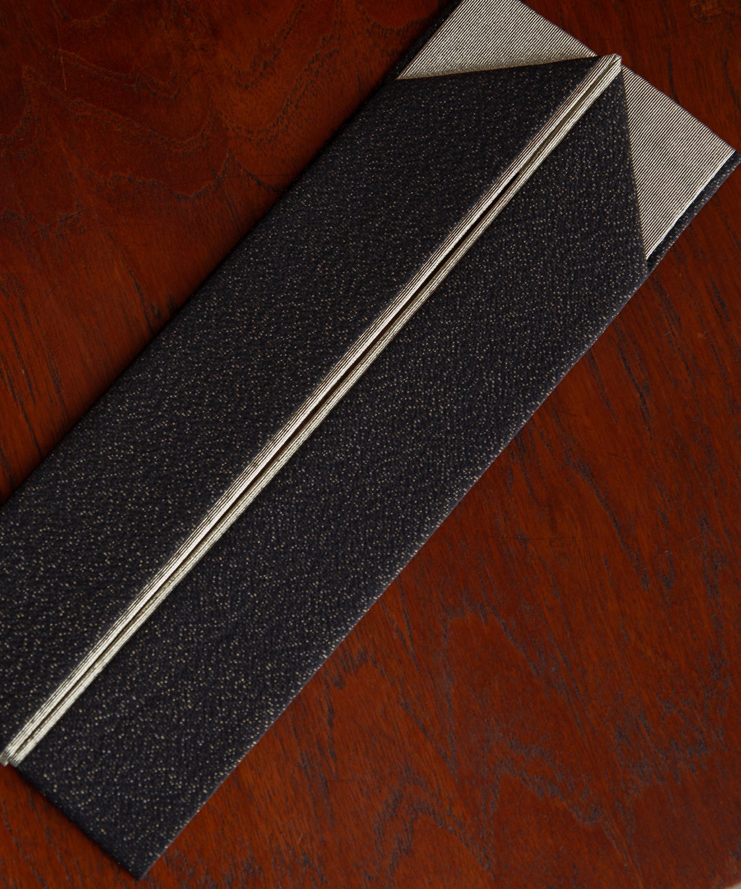 重ね衿ラメ入り