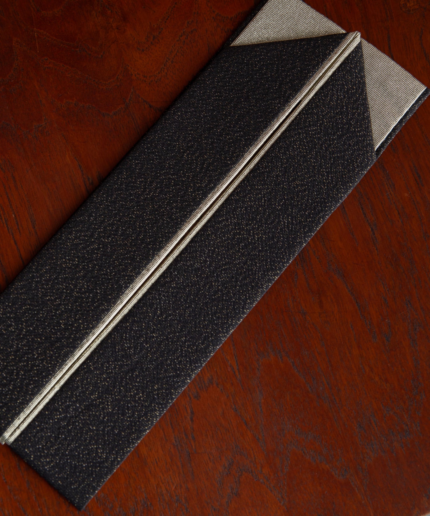 重ね衿ラメ入り