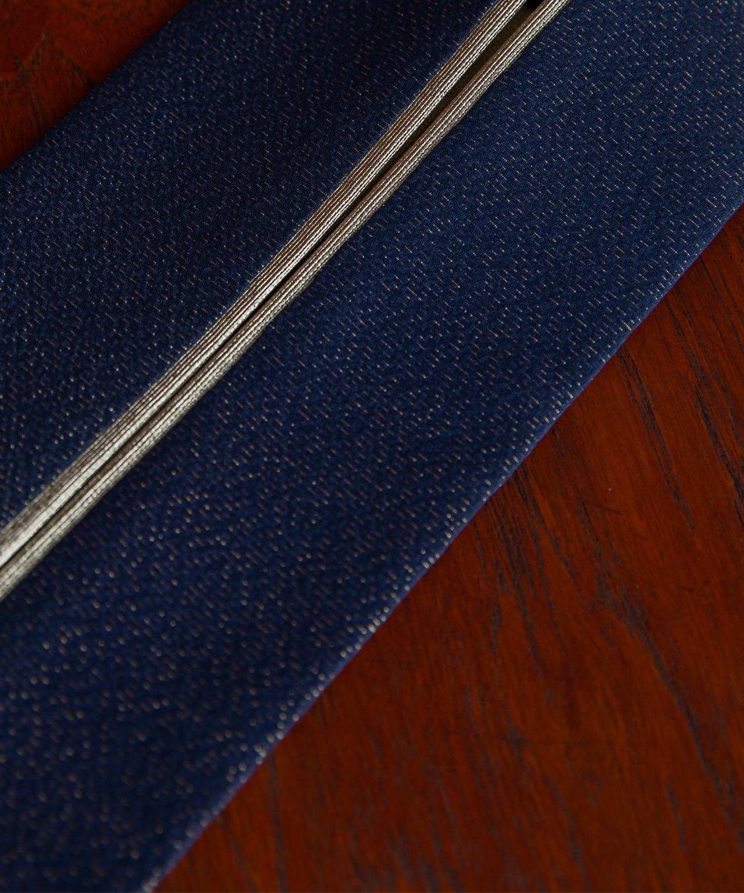 重ね衿ラメ入り