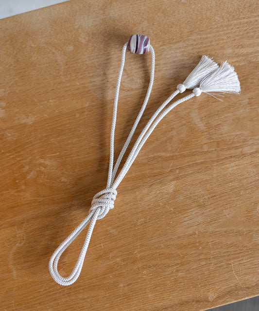 帯飾り -とんぼ玉と紐-