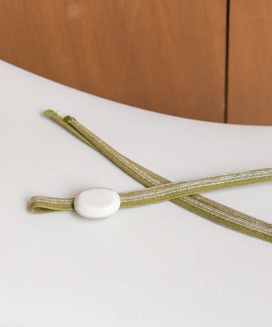 帯飾り white & brown (b)